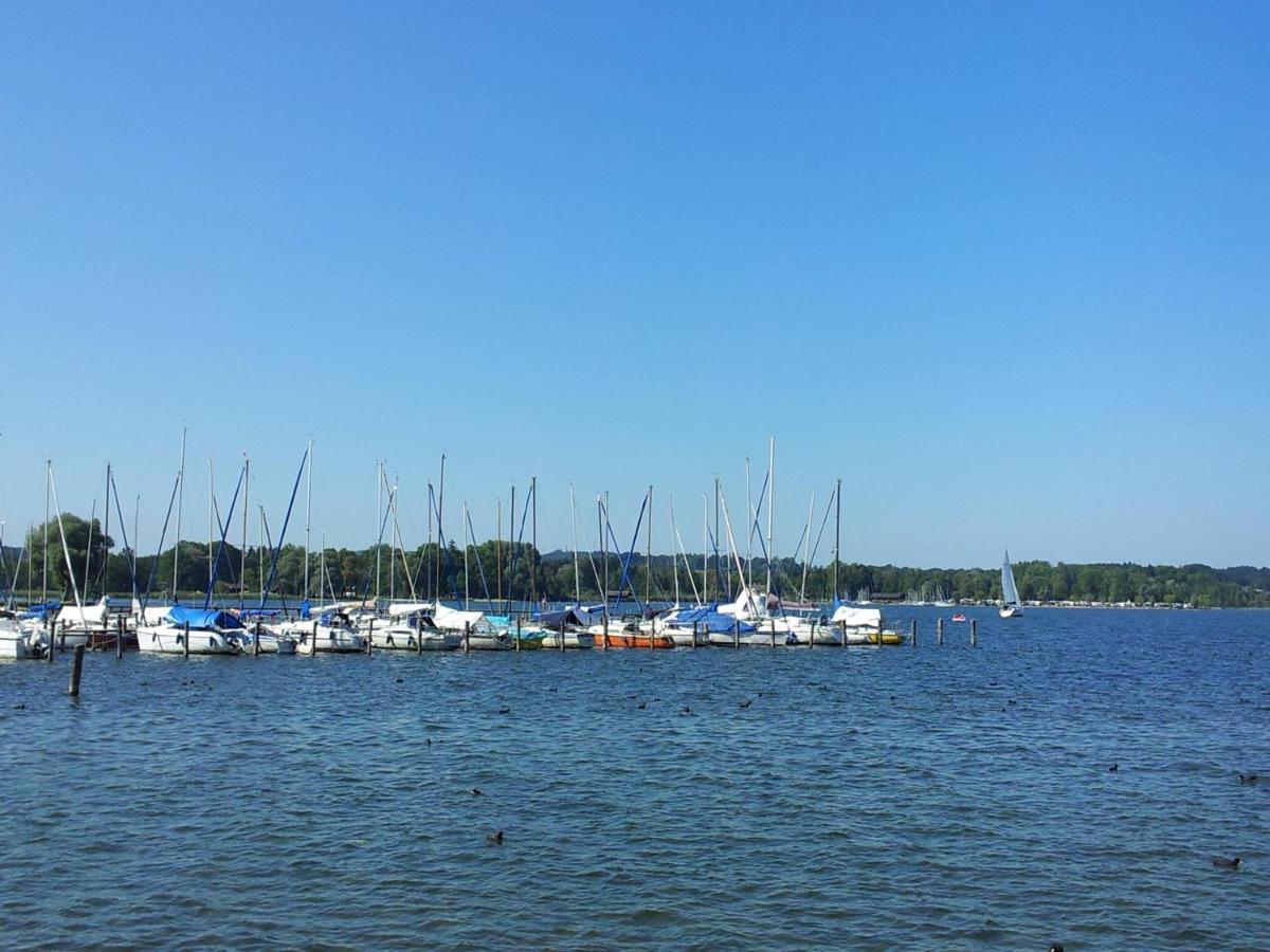 Zwischen Chiemsee Und Bergen Dg Bernau am Chiemsee Esterno foto